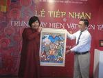 Folk painting collection donated for display in Đà Nẵng