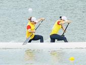 Vietnamese pair takes silver at Asian Canoe Sprint Championships