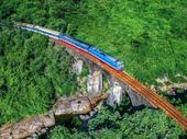 Việt Nam develops railway tourism associated with “awakening” heritage