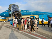 Vietnamese airlines gear up for busy summer travel season