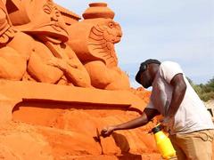 Phan Thiết sand sculpture park brings tourists to fairy tale world