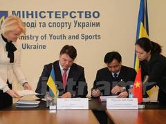 VN, Ukraine sign sports cooperation agreement