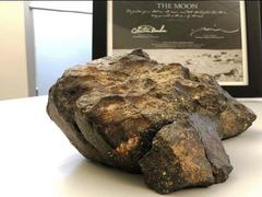 Meteorite bought at US auction to be displayed at Tam Chúc Pagoda