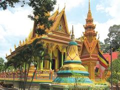 Mekong province builds Khmer culture-tourism village