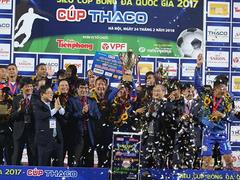 Quảng Nam take National Super Cup trophy