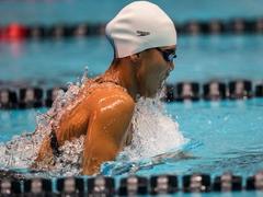 Viên wins gold in Pro Swim Series