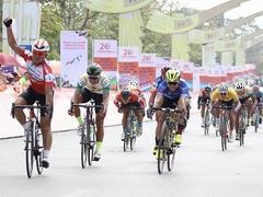 Brothers take the lead in fifth stage of HCM City cycling tournament