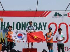 First Vietnamese blind completes Hạ Long Bay Marathon