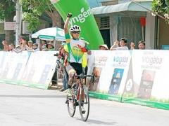 Giang wins 9th stage of cycling tournament