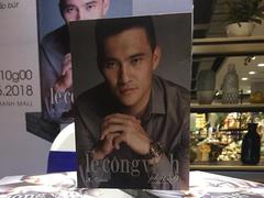 Vietnamese football star releases autobiography