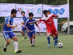 Vietnamese football championship begins in Singapore
