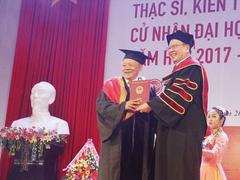 85-year-old man goes back to school to earn MBA degree