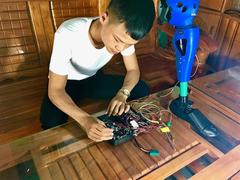 Creative student genius builds robotic leg