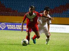 Việt Nam beat Philippines to enter semi-final of AFF event