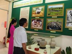 Photos on August Revolution and archeological treasures on display