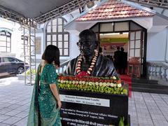 Mahatma Gandhi Bust inaugurated in Hà Nội