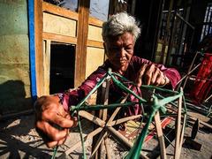 Khmer weaving village keeps craft alive