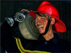 Photo exhibition shows dedication of firefighters