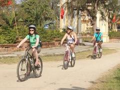 Huế plans to launch bike tourism service