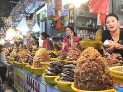 Explore Mekong Delta's largest dried-fish market