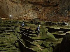 VN’s largest cave in the world still a magnet for int’l press