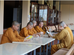 Come to Trúc Lâm Yên Tử Monastery for pure Vietnamese Zen
