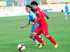 Phong Phú Hà Nam thrash Sơn La at national football champs