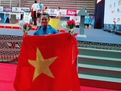 Lifters Phượng, Thi win golds at world champs