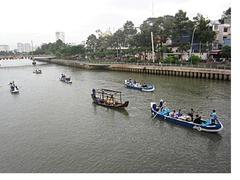 Boat tours in HCM City lack passengers