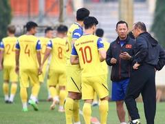'Not a failure': Coach Park sounds off on Văn Hậu's time in Europe