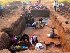 Culture ministry permits another excavation at Vườn Chuối site