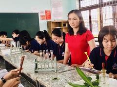 Teacher from Đồng Tháp Province wins writing contest