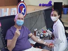 Hà Nội expats donate blood during pandemic