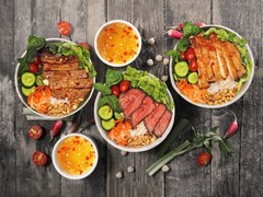 Qwang Launches in Singapore New Vietnamese Rice Noodle Salad Experience With A Healthier Twist