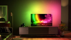 International Award Winning Philips OLED806 Leads the Gaming TV Trend