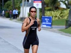 Woman goes from top swimmer to leading triathlon athlete