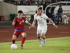 Việt Nam need to improve against Malaysia: coach Park