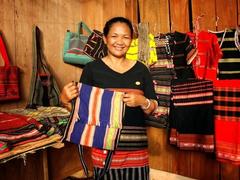 S’Tiêng women weave brighter future