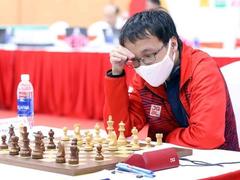 GM Sơn wins gold in standard chess