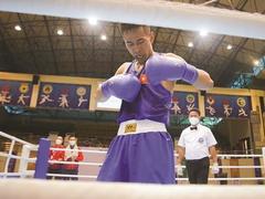 Thảo jabs way to 1st boxing win for hosts