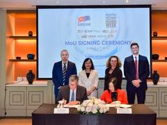 New pact promotes Việt Nam-Europe fashion links