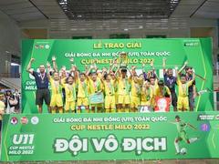 Sông Lam Nghệ An wins National Football Tournament for Children