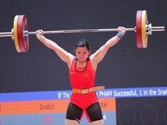 Weightlifter Thanh eyes top championships