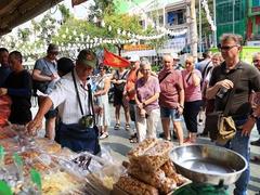 Việt Nam expects to welcome 12.5-13 million foreign visitors this year, higher than initial target