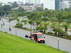 Hà Nội introduces new bus city tour for sightseeing experience