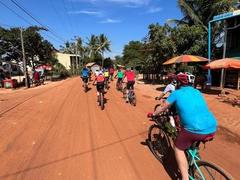 Citi colleagues embark on charity cycling journey from Việt Nam to Cambodia