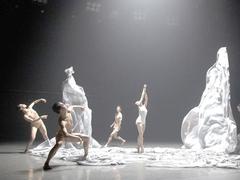 Contemporary ballet ‘Senzen’ to premiere in HCM City