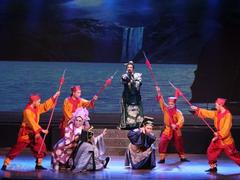 Private drama troupe offers shows on Vietnamese history