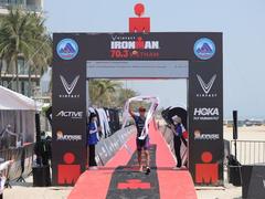 Mascarenhas-Keyes, Vaczi triumph in IRONMAN 70.3 Việt Nam