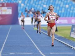 Oanh wins fourth gold, Huyền breaks record in SEA Games athletics